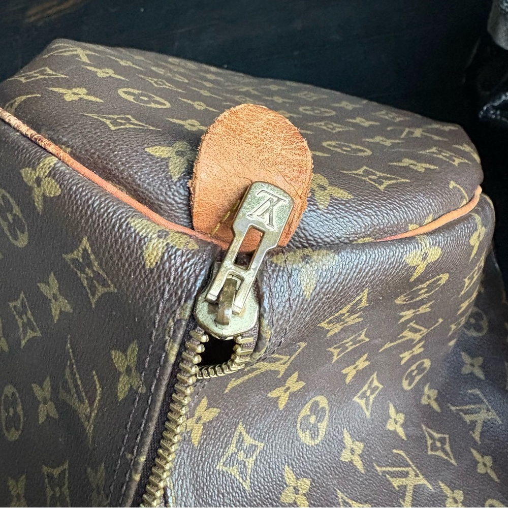 Louis Vuitton Monogram Keepall 60 Travel Bag - Picture 14 of 16